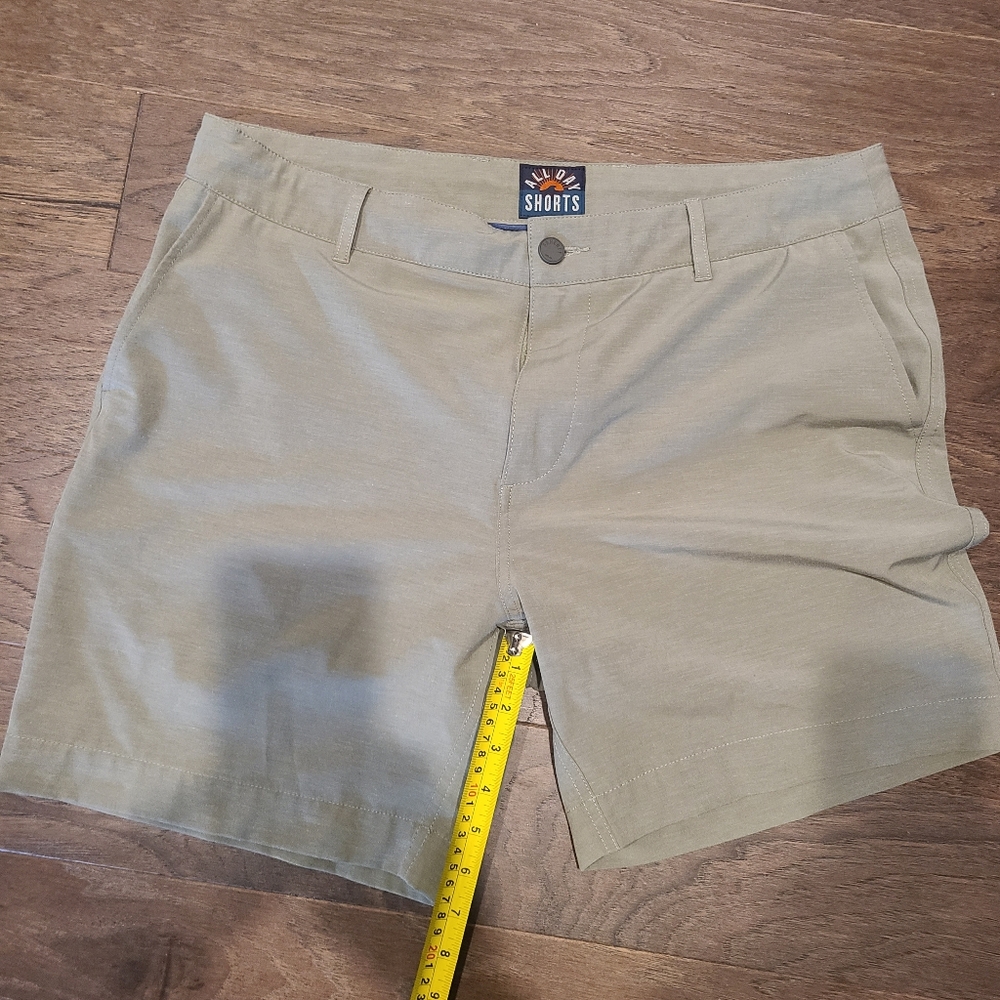 Faherty mens all day shorts 35W 7 inseam